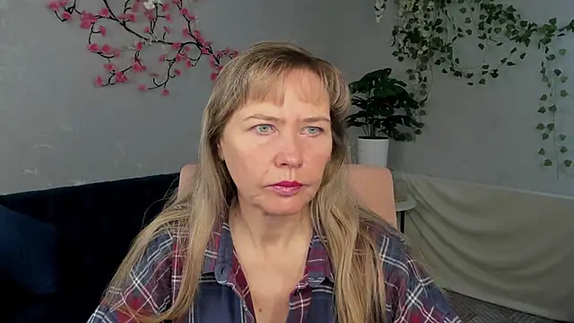 Carla Vogue online show from 11.19.25