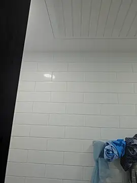 Snapshot of dhaijsjaksjd chatting on 10.25.25 dhaijsjaksjd online show from 10.25.25