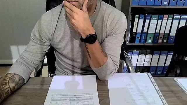 Evasionee online show from 10.28.25