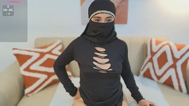 Lailaa lush online show from 11.06.25