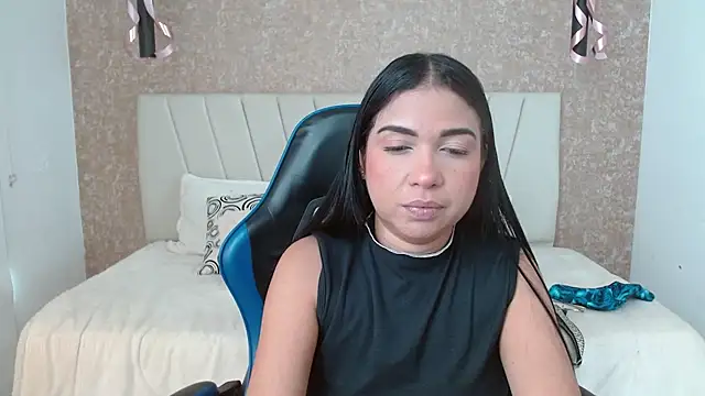 AliceSmity  online show from 12.14.25