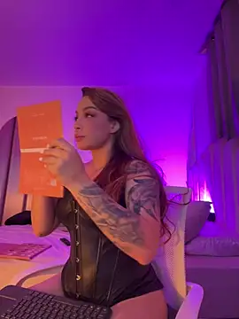 GiaStonne online show from 03.22.26