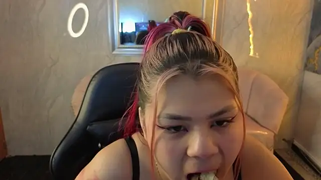 Little cherry b online show from 11.12.25