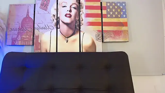 Desire Evelyn online show from 01.05.26