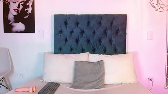 Desire Evelyn online show from 01.16.26