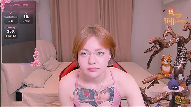 Stasy Woow online show from 10.25.25
