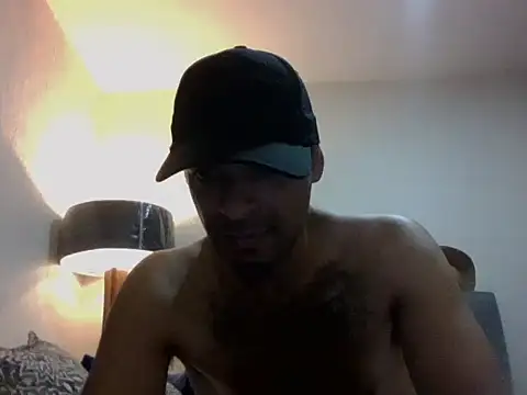 Snapshot of HardRC chatting on 10.26.25 HardRC online show from 10.26.25