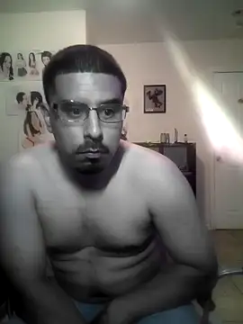 Snapshot of k1ouDe1 chatting on 10.25.25 k1ouDe1 online show from 10.25.25