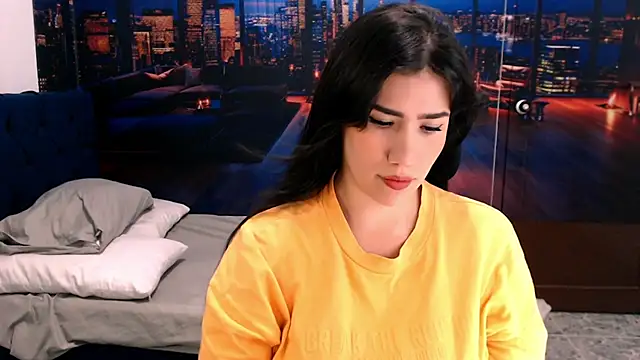 Snapshot of EmilyyCarterr chatting on 11.19.25 EmilyyCarterr online show from 11.19.25