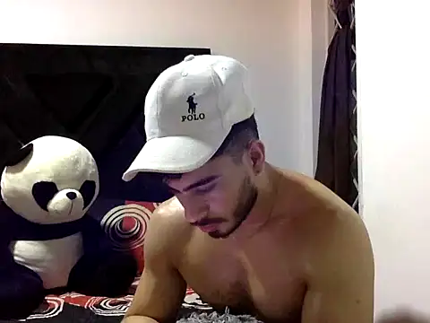 Snapshot of Niko_Steel chatting on 10.25.25 Niko Steel online show from 10.25.25