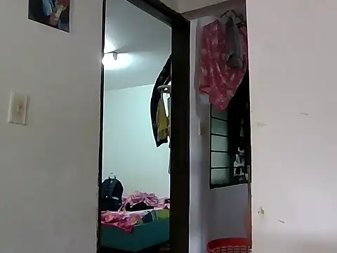 YeseniaRodriguez3 online show from 02.03.26