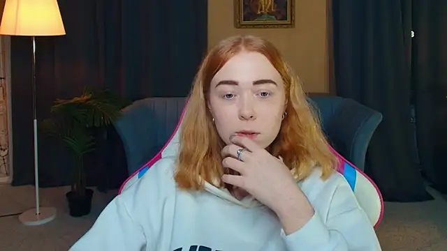 AddieOsler online show from 12.18.25