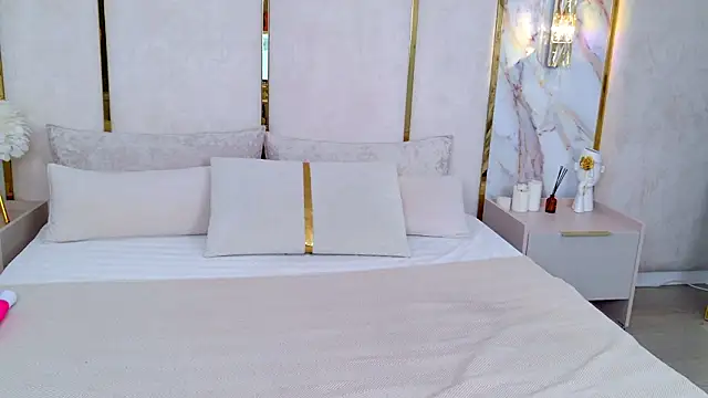 Snapshot of Sandy_Edvards chatting on 02.27.26 Sandy Edvards online show from 02.27.26