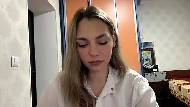 IlanaLafferty online show from 11.11.25