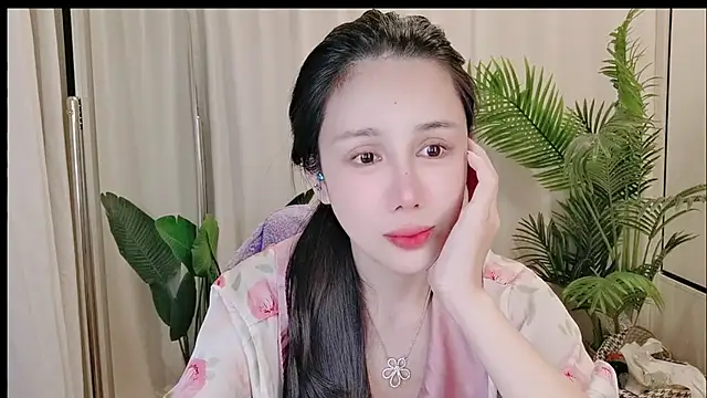 Snapshot of Vv123668 chatting on 10.25.25 Vv123668 online show from 10.25.25