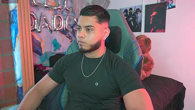 Tiler wolker online show from 03.15.26