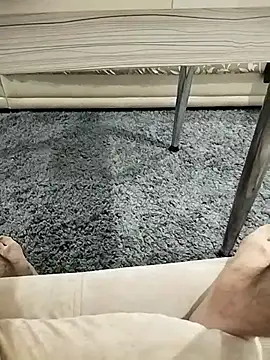 Snapshot of Leylemm26 chatting on 10.25.25 Leylemm26 online show from 10.25.25