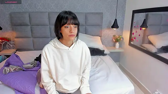 Snapshot of Luna_Bella3 chatting on 02.18.26 Luna Bella3 online show from 02.18.26