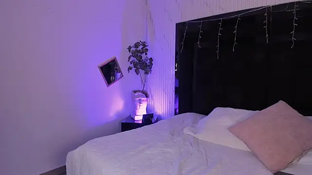 JanneBlossom  online show from 03.27.26