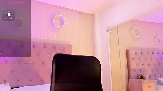 JanneBlossom  online show from 07.02.26