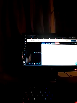 Snapshot of lucca1x chatting on 05.16.26 lucca1x online show from 05.16.26