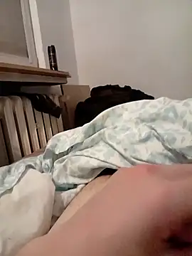 Snapshot of mkslpk chatting on 11.26.25 mkslpk online show from 11.26.25