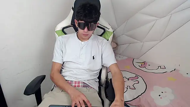 Cash G  online show from 11.30.25