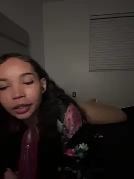 nikkiloveee online show from 02.13.26