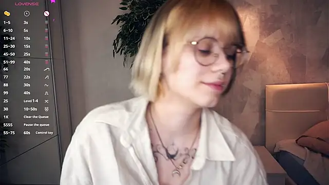 KellePourier online show from 02.14.26