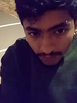 SkinniYamo online show from 04.12.26