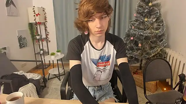 AvenGlow online show from 12.23.25