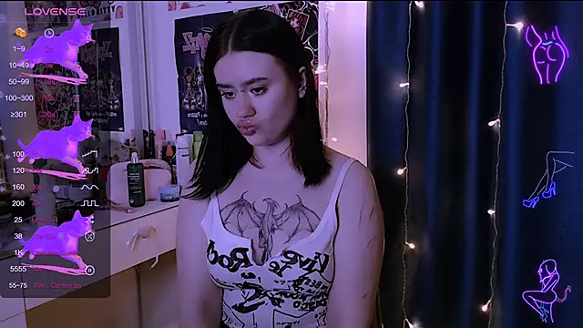 Meow Marie online show from 12.21.25