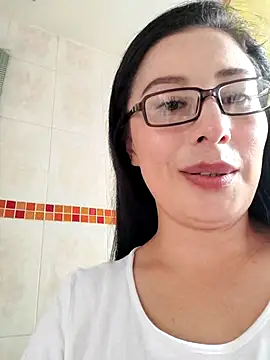 Emma Hotkiss online show from 04.22.26