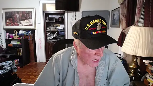 Snapshot of yourtheone65 chatting on 10.27.25 yourtheone65 online show from 10.27.25