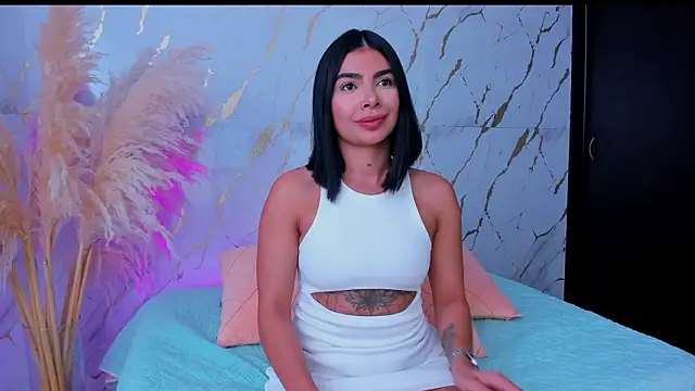 Julig01 online show from 02.21.26