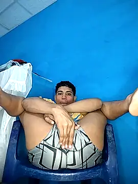 Snapshot of Alex_Sweeting chatting on 11.28.25 Alex Sweeting online show from 11.28.25