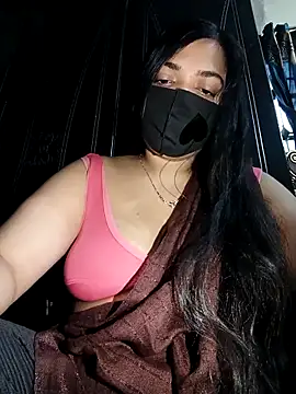 Snapshot of Israt_Riya_25 chatting on 10.30.25 Israt Riya 25 online show from 10.30.25