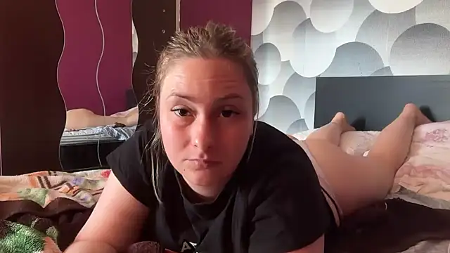 Snapshot of EngelHelene chatting on 07.04.26 EngelHelene online show from 07.04.26