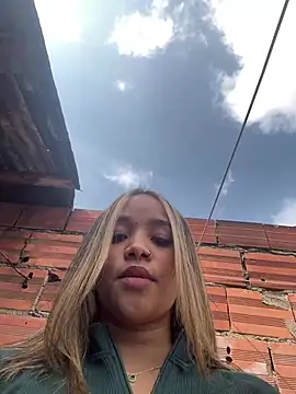 AriVelvet online show from 01.13.26