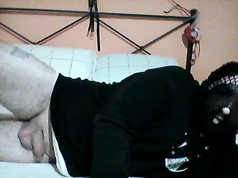 Snapshot of hekate_couple chatting on 11.04.25 hekate couple online show from 11.04.25