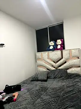 Eva Lamashtu online show from 11.11.25