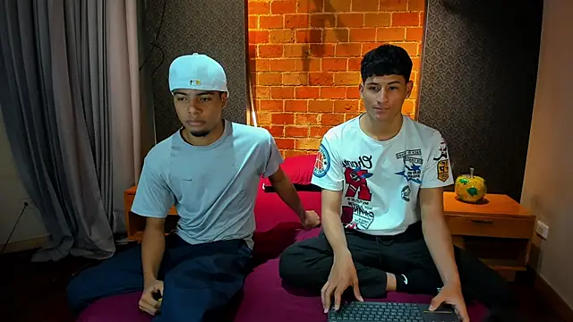 Snapshot of Jack_and_Joes chatting on 10.29.25 Jack and Joes online show from 10.29.25