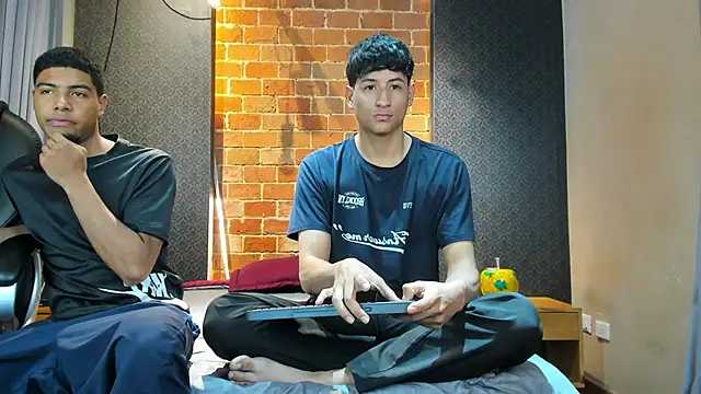 Snapshot of Jack_and_Joes chatting on 10.31.25 Jack and Joes online show from 10.31.25