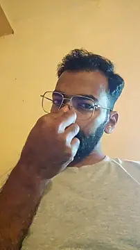Snapshot of nithinrr chatting on 11.13.25 nithinrr online show from 11.13.25