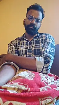 Snapshot of nithinrr chatting on 11.14.25 nithinrr online show from 11.14.25