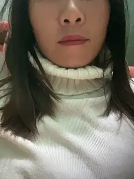 Elysia-007 online show from 11.18.25