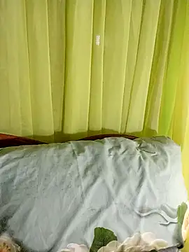 Snapshot of Esenia505 chatting on 03.08.26 Esenia505 online show from 03.08.26