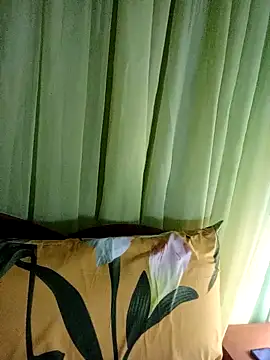 Snapshot of Esenia505 chatting on 03.26.26 Esenia505 online show from 03.26.26