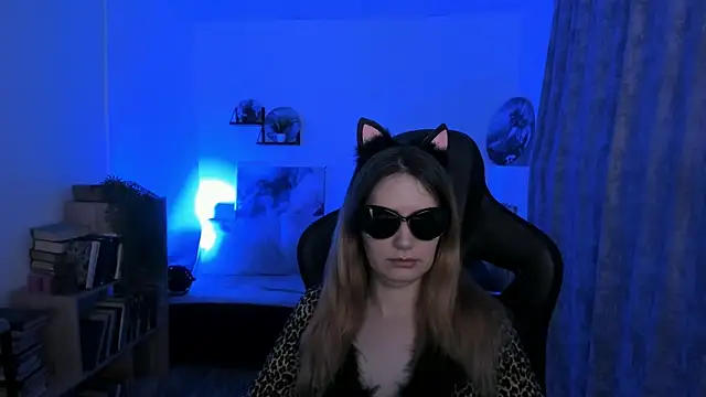 AleksaLaurent online show from 11.29.25