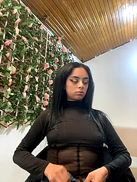 Snapshot of VioletMorgan_ chatting on 10.29.25 VioletMorgan  online show from 10.29.25